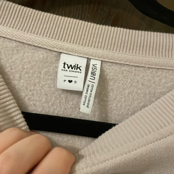 SOLD - Simons sweater - Picture 2 of 3